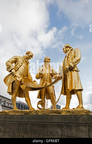 Statue di Matthew Boulton, James Watt e William Murdoch, ampia St, Birmingham, Inghilterra, Regno Unito Foto Stock
