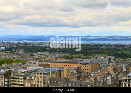 Edinburgh City panorama dal castello. Unione le destinazioni di viaggio Foto Stock