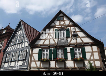 Tradizionale casa in legno e muratura dove Friedrich Schiller nasce nel 1759 a Marbach am Neckar, Baden-Württemberg, Germania. Foto Stock