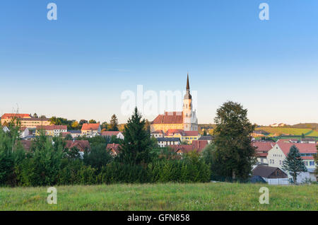 Pischelsdorf in der Steiermark: Chiesa dei Santi . Pietro e Paolo, Austria, Steiermark, Stiria, Steirisches Thermenland - Oststeiermar Foto Stock