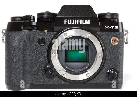 FUJIFILM X-T2, 24 megapixel, 4K video fotocamera mirrorless dalla parte anteriore con dettagli e visibile di sensore APS-C Foto Stock