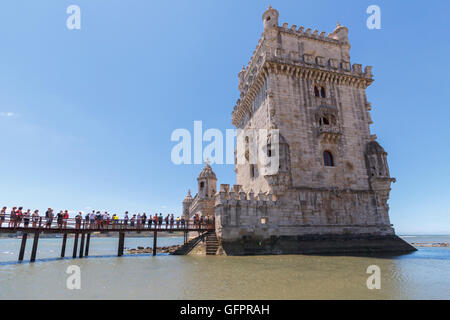 Torre de Belém, o la Torre di San Vincenzo è una torre fortificata situata nella parrocchia civile di Santa Maria de Belém nel munic Foto Stock