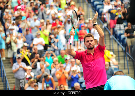 Stan Wawrinka tubicini al 2016 Rogers Cup torneo di tennis a Toronto. Foto Stock