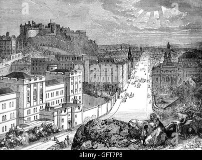 Il Castello di Edimburgo nel 1822, una storica fortezza che domina lo skyline della città di Edimburgo in Scozia. Foto Stock