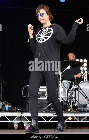 Londra - Lug 02, 2016: Polica eseguire sul palco della Barclaycard British Summer Time Event in Hyde Park il Lug 02, 2016 in Lond Foto Stock