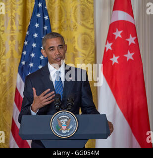 Washington DC, 2 agosto 2016, STATI UNITI D'AMERICA:Presidente Barack Obama il primo ministro Lee Hsien Loong di Singapore, di tenere una conferenza stampa congiunta al tWhite House. Patsy Lynch/Alamy Live News Foto Stock