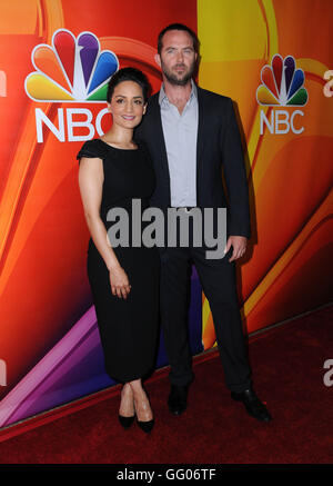 Beverly Hills, CA, Stati Uniti d'America. 2 agosto, 2016. Archie Panjabi, Sullivan Stapleton. 2016 NBCUniversal Summer Press Tour tenutosi presso il Beverly Hilton Hotel. Mandy Moore. 2016 NBCUniversal Summer Press Tour tenutosi presso il Beverly Hilton Hotel. Credito: Birdie Thompson/AdMedia/ZUMA filo/Alamy Live News Foto Stock