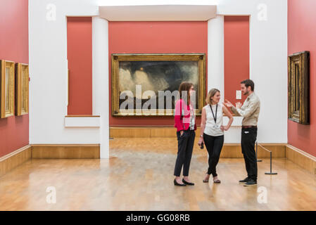 Londra, Regno Unito. Il 3 agosto, 2016. Il personale galleria di ottenere un'anteprima della tempesta di neve: Annibale e il suo esercito attraversano le Alpi - Opere di JMW Turner, che sono tornati a casa per la Clore Gallery della Tate Britain a seguito di un importante tour internazionale per gli Stati Uniti e il Canada. I vantaggi includono: Norham Castle - Sunrise: il tanto amato la pittura dal tardo in Turner la carriera, che mostra una suggestiva visione del paesaggio britannico bagnato dal sole; pace - la sepoltura in mare: iend, l'artista David Wilkie; e la Dogano, San Giorgio: un credito beaut: Guy Bell/Alamy Live News Foto Stock