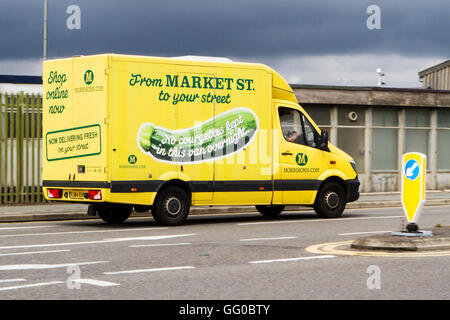 Morrisons Market st negozio online drogheria consegna di cibo van Foto Stock