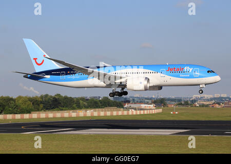 Brüssel/Belgia aprile12, 2014: TUI Airline Boeing 787 a Brüssel Aeroporto. Foto Stock