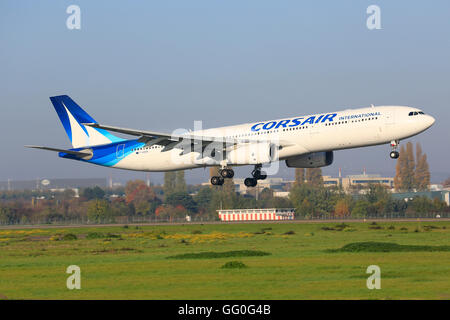 Parigi/Francia Ottobre 9, 2015: Airbus 330 Corsair all aeroporto di Parigi. Foto Stock