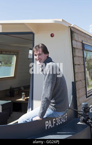 Houseboat Ninfea Pouilly-en-Auxois, il canale di Borgogna, Francia Foto Stock