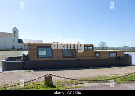 Houseboat Ninfea Pouilly-en-Auxois, il canale di Borgogna, Francia Foto Stock