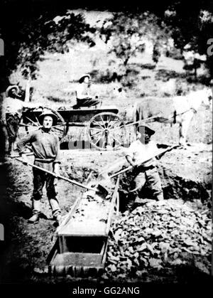 Schiavi neri lavora nelle miniere d oro della California, nella flotta spagnola, vicino a Placerville 1852 Stati Uniti Foto Stock