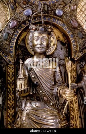 Aachen tesoro il reliquiario di Carlo Magno, ca. 1215. Dettaglio : Carlo Magno. Medioevo Francia Germania / Cattedrale di Aachen Foto Stock