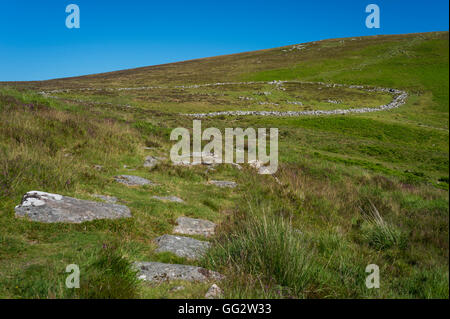 Bronzo Grimspound Agehut cerchio insediamento, vicino Hookney Tor, Dartmoor Devon, Regno Unito. Foto Stock