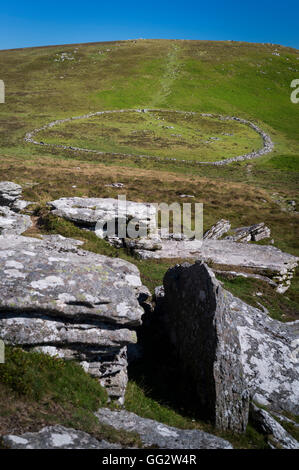 Bronzo Grimspound Agehut cerchio insediamento, vicino Hookney Tor, Dartmoor Devon, Regno Unito. Foto Stock