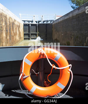 Houseboat Ninfea Pouilly-en-Auxois, il canale di Borgogna, Francia Foto Stock