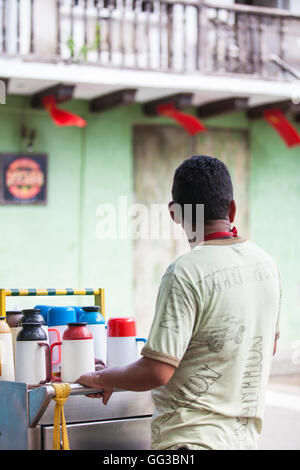 Caffè venditore ambulante di Cartagena de Indias Foto Stock