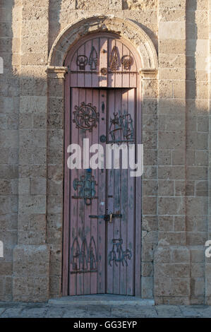 Vecchia Jaffa, Israele, Medio Oriente: dettagli della Porta di Jaffa Clock Tower, uno dei sette torri orologio costruito in Palestina durante il periodo ottomano Foto Stock