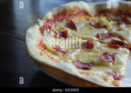 Fuoco di legna Pizza Margherita immagine Stock Foto Stock