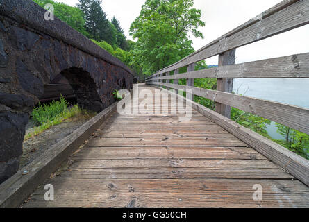 Passeggiata lungo il fiume Willamette cade in Oregon City Foto Stock