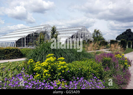 RHS Wisley. La Glasshouse IN ESTATE Foto Stock