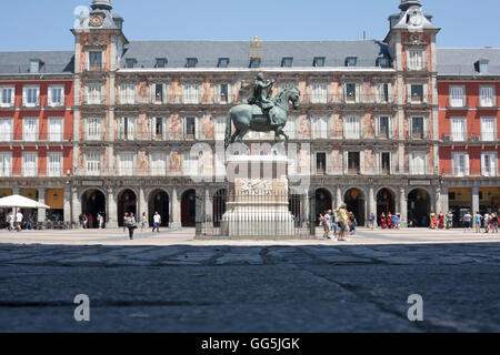 Madrid, Spagna - 11 Luglio 2016: Plaza Mayor a Madrid in un bel giorno di estate Foto Stock