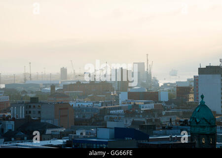 Vista della città dalla collina grotta, Belfast Foto Stock