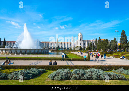 Mosteiro dos Jeronimos (Monastero di Hieronymites), il Sito Patrimonio Mondiale dell'UNESCO, Belem, Lisbona, Portogallo, Europa Foto Stock