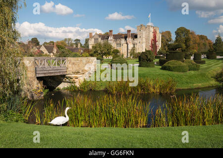 Il castello di Hever Castle e giardini, Hever, Kent, England, Regno Unito, Europa Foto Stock