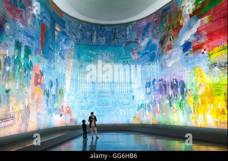 Museo d'arte di Parigi, vista di un murale gigante illuminato di "la Fee Electricite" di Raoul Duffy, Musee d'Art moderne de la Ville de Paris (MAM), Parigi. Foto Stock