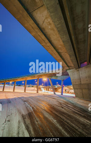 Sottopasso Ponte, Ponte Smaralind, Kopavogur, Islanda Foto Stock