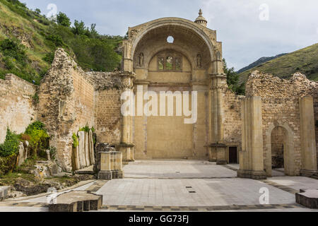 Le rovine della chiesa di Santa Maria di Cazorla, Spagna Foto Stock