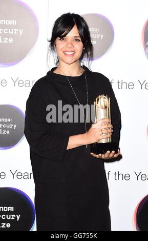 Natasha Khan, meglio noto con il suo nome di fase Bat per ciglia, frequentando la Hyundai Mercury Music Prize Candidature presso l'Hotel Langham London. Foto Stock