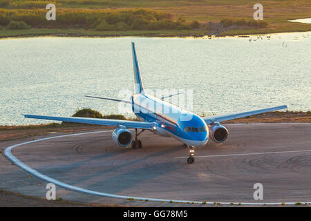 Aeroporto di Corfu, Grecia - luglio 1, 2011: Boeing 767 di Thomson all'aeroporto di Corfù Foto Stock