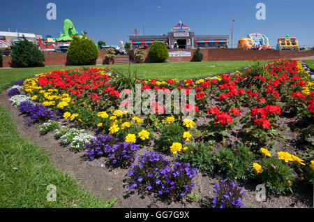 Giardini di ancoraggio su Marine Parade di Great Yarmouth, celebra la città balneare di patrimonio marittimo. Foto Stock