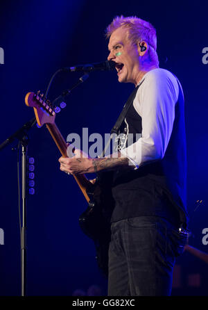 Matt Skiba, chitarrista e cantante dei Blink-182, esegue a Gexa Energy Pavilion Venerdì 29 Luglio, 2016. Foto Stock