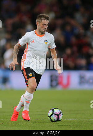 Vitalità Stadium, Bournemouth, Regno Unito. 03 Ago, 2016. La pre stagione amichevole di calcio. AFC Bournemouth rispetto a Valencia. Valencia è Federico Cartabia porta la palla in avanti Credito: Azione Sport Plus/Alamy Live News Foto Stock