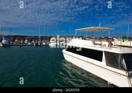 Barche ormeggiate nel porto di Mindarie Perth Foto Stock