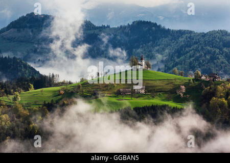 San Tommaso chiesa nella nebbia Foto Stock