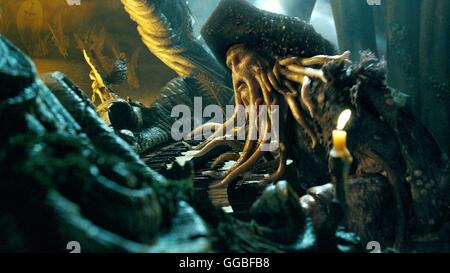 Pirati dei Caraibi - FLUCH DER KARIBIK 2 / Pirati dei Caraibi - forziere fantasma USA 2006 / Gore Verbinski Davy Jones (Bill Nighy) Regie: Gore Verbinski aka. Pirati dei Caraibi - forziere fantasma Foto Stock