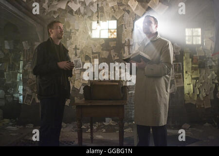 DAS OMEN / Il presagio USA 2006 / John Moore Keith Jennings (DAVID THEWLIS), Robert Thorn (Liev Schreiber) Regie: John Moore aka. Il presagio Foto Stock