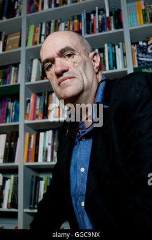 Colm Tóibín Colm Toibin, irlandese nato scrittore nuovo libro Brooklyn . Foto della London Review of Books Bookshop London WC1 Foto Stock