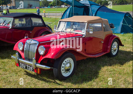 Replica MG TF auto sportiva in un inglese visualizza Foto Stock