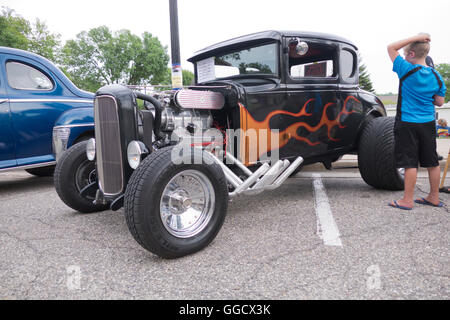 1931 Ford modello coupé parcheggiata in un'area di visualizzazione dopo il 2016 Annuale di Cruz In parata attraverso Whitehall e Montague, Michig Foto Stock