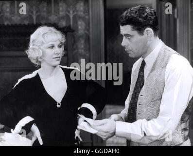 JAGD AUF JAMES A.... / Io sono un fuggiasco da una catena pista USA 1932 / Mervyn Leroy Bild: GLENDA FARRELL (Marie boschi) und PAUL MUNI (James Allen) Regie: Mervyn Leroy aka. Io sono un fuggiasco da una catena pista Foto Stock