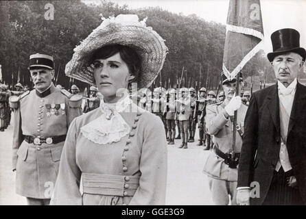 DARLING LILI / Darling Lili USA 1969 / Blake Edwards Filmszene mit Julie Andrews als Spionin Lili Smith. Regie: Blake Edwards aka. Darling Lili Foto Stock