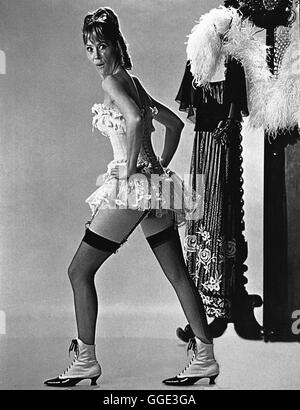 DARLING LILI / Darling Lili USA 1969 / Blake Edwards Sängerin Lili Smith (Julie Andrews) Regie: Blake Edwards aka. Darling Lili Foto Stock