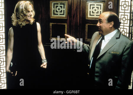 WACHGEKÜSST / Living Out Loud USA 1998 / Richard LaGravenese HOLLY HUNTER (Judith), Danny DeVITO (Pat) in der Komödie: 'Wachgeküsst', 1998./ Regie: Richard LaGravenese aka. Vivere a voce alta Foto Stock